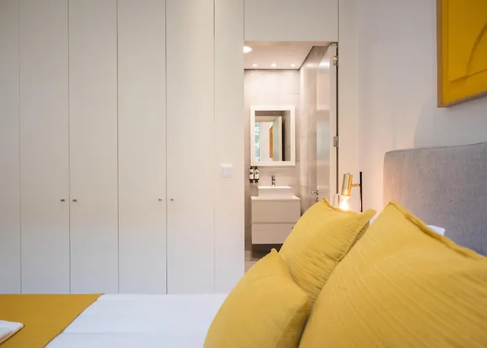 Appartement Golden Factory Downtown, Terrace And Ac *