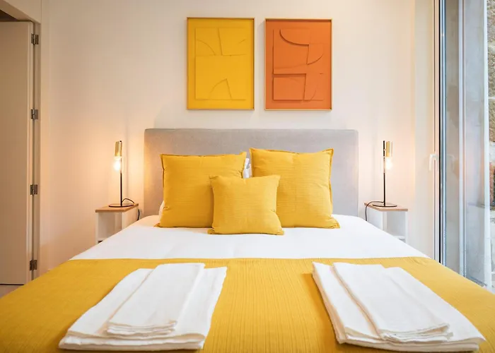 Golden Factory Downtown, Terrace And Ac *