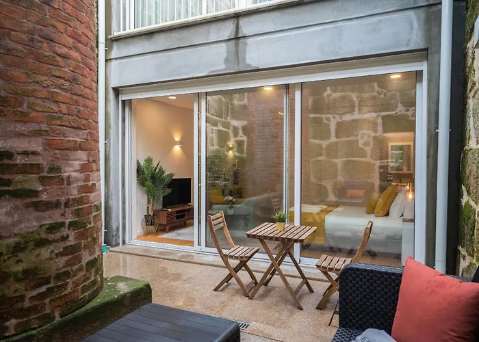 Golden Factory Downtown, Terrace And Ac Oporto