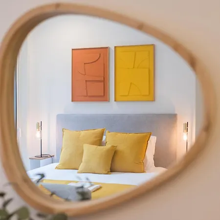 Golden Factory Downtown, Terrace And Ac Appartement