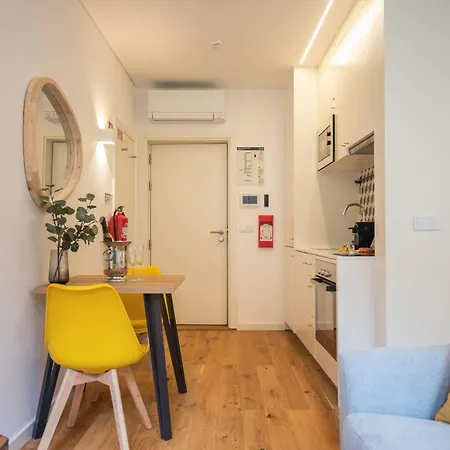 Golden Factory Downtown, Terrace And Ac *