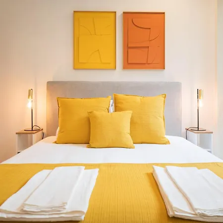 Golden Factory Downtown, Terrace And Ac *