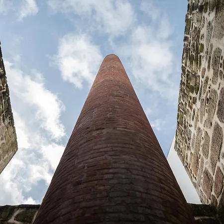 Golden Factory Downtown, Terrace And Ac *